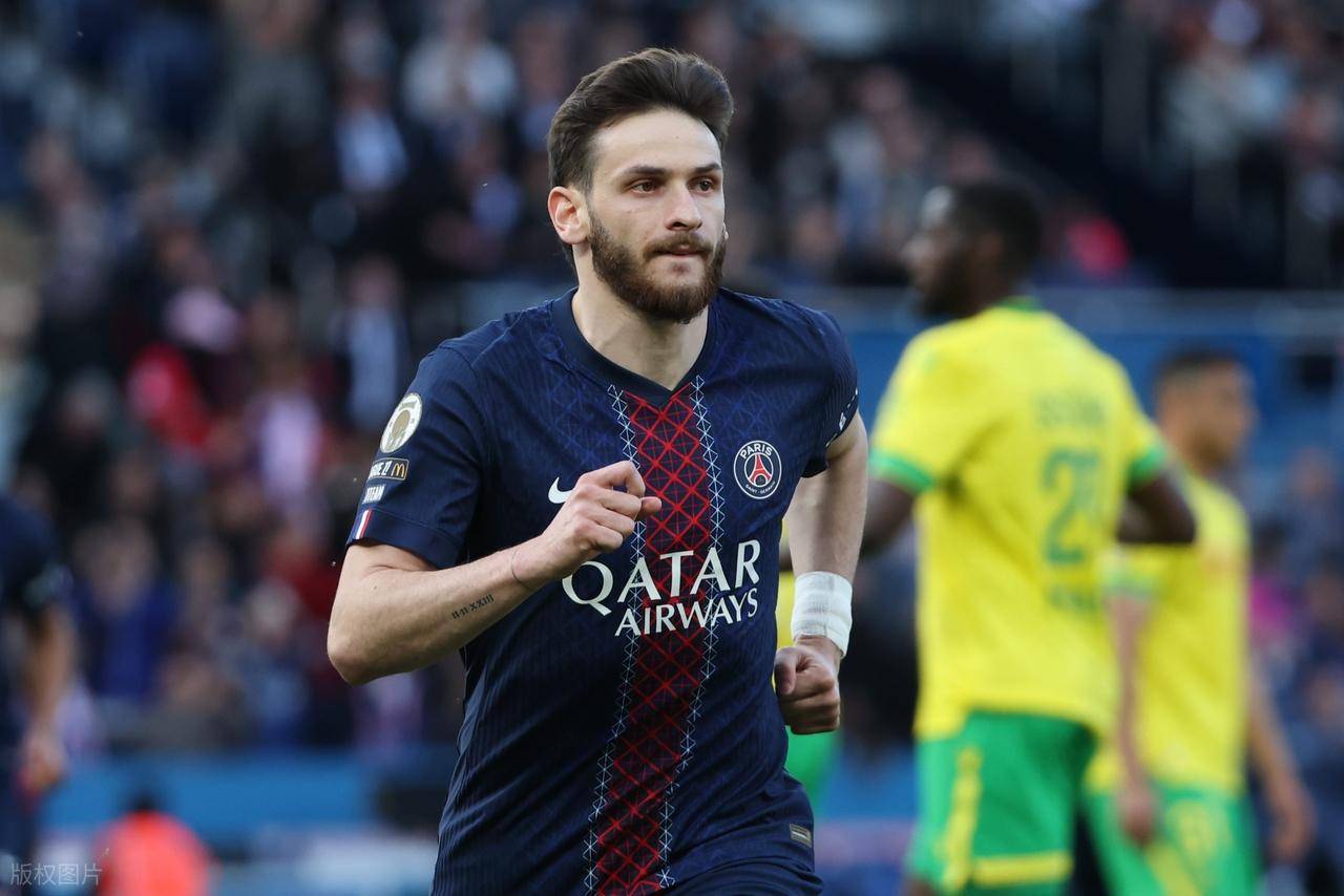 随着克瓦拉茨赫利亚双响+巴黎圣日耳曼3-0，法甲最新积分榜出炉